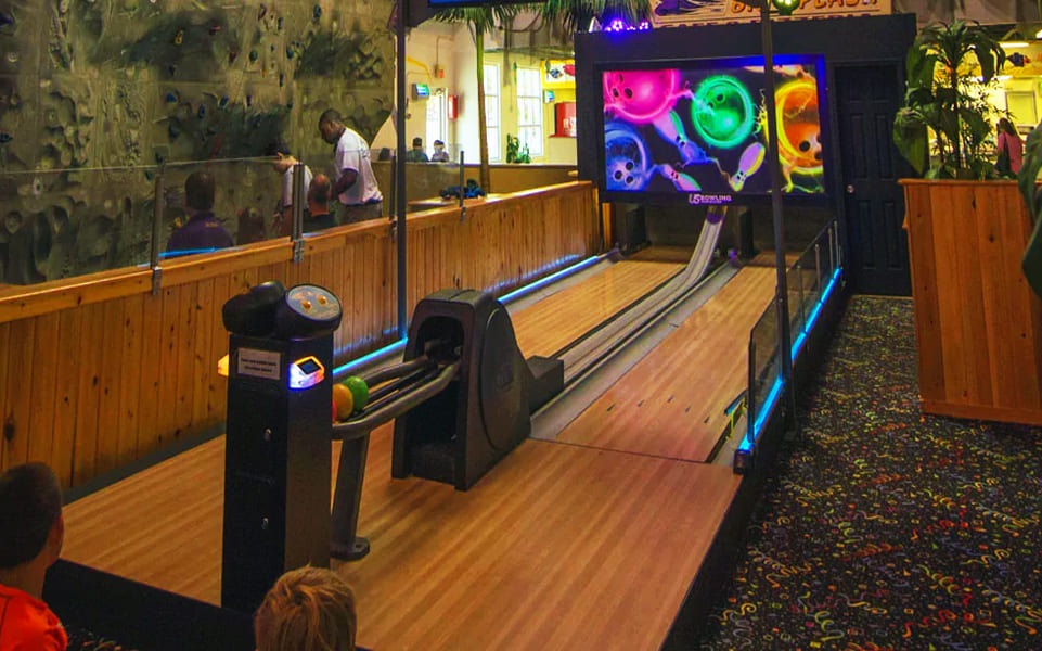 Mini Bowling