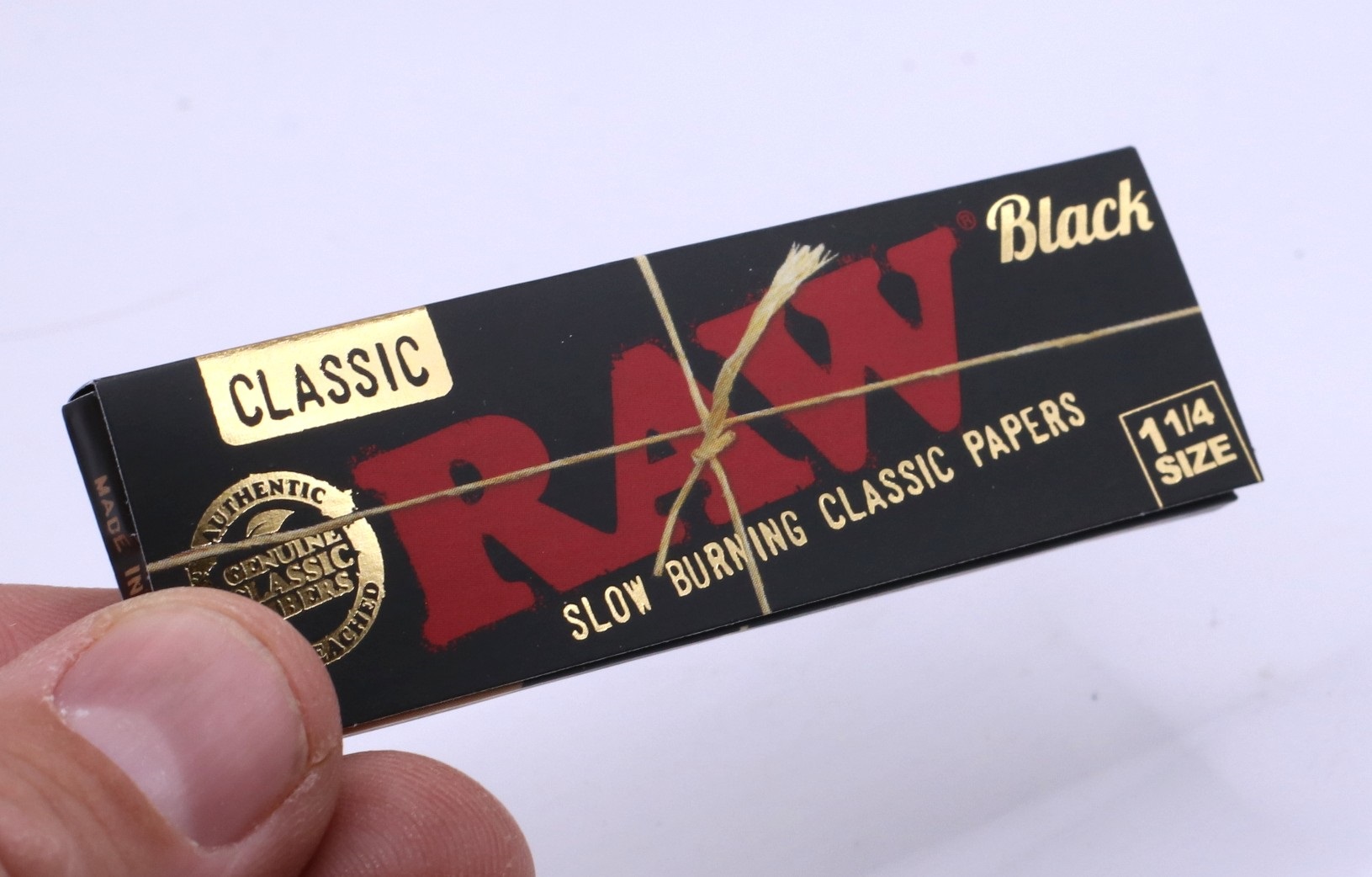 RAW Classic Rolling Papers-Black-1 1/4 50 Leaf Pack - RAW Classic Rolling Papers-Black-1 1/4 50 Leaf Pack