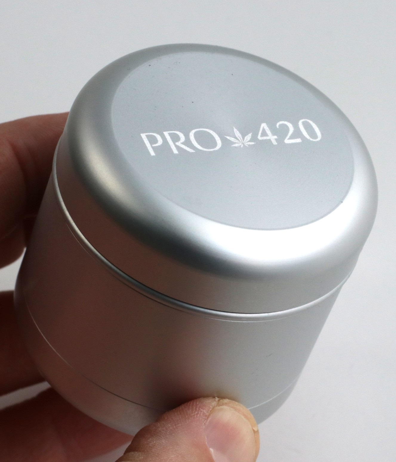 PRO 420 Herb Grinder-2" Diameter-4 Piece Professional Herb & Marijuana Grinder - PRO 420 Herb Grinder
