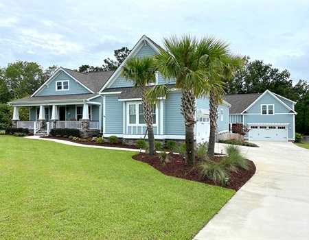 A_look_at_a_house_built_by_Reeves_Custom_Homes.jpg