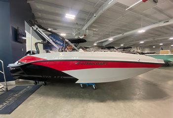 2025 Starcraft SVX 171 Red Boat